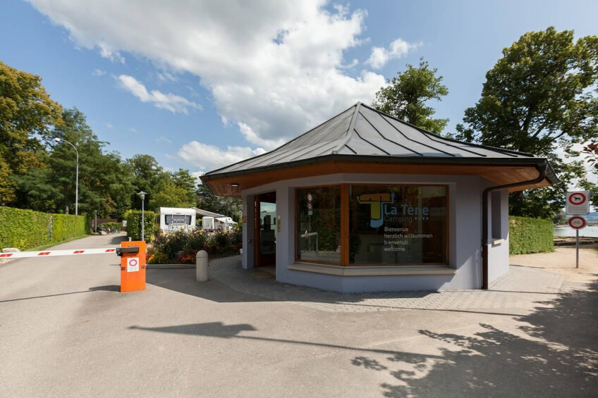 Campingplatz TCS Camping La Tène Lac de Neuchâtel gocamping.ch