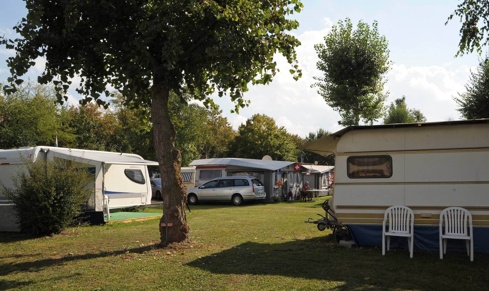Standplatz Wohnwagen / Wohnmobil