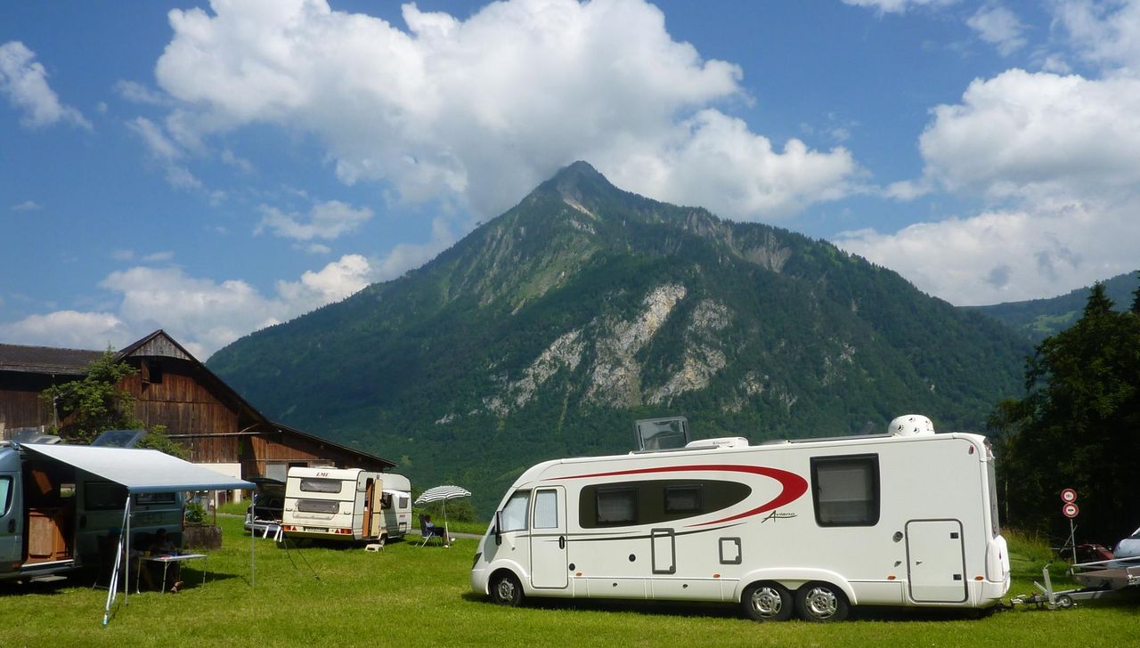 Standplatz Wohnwagen / Wohnmobil