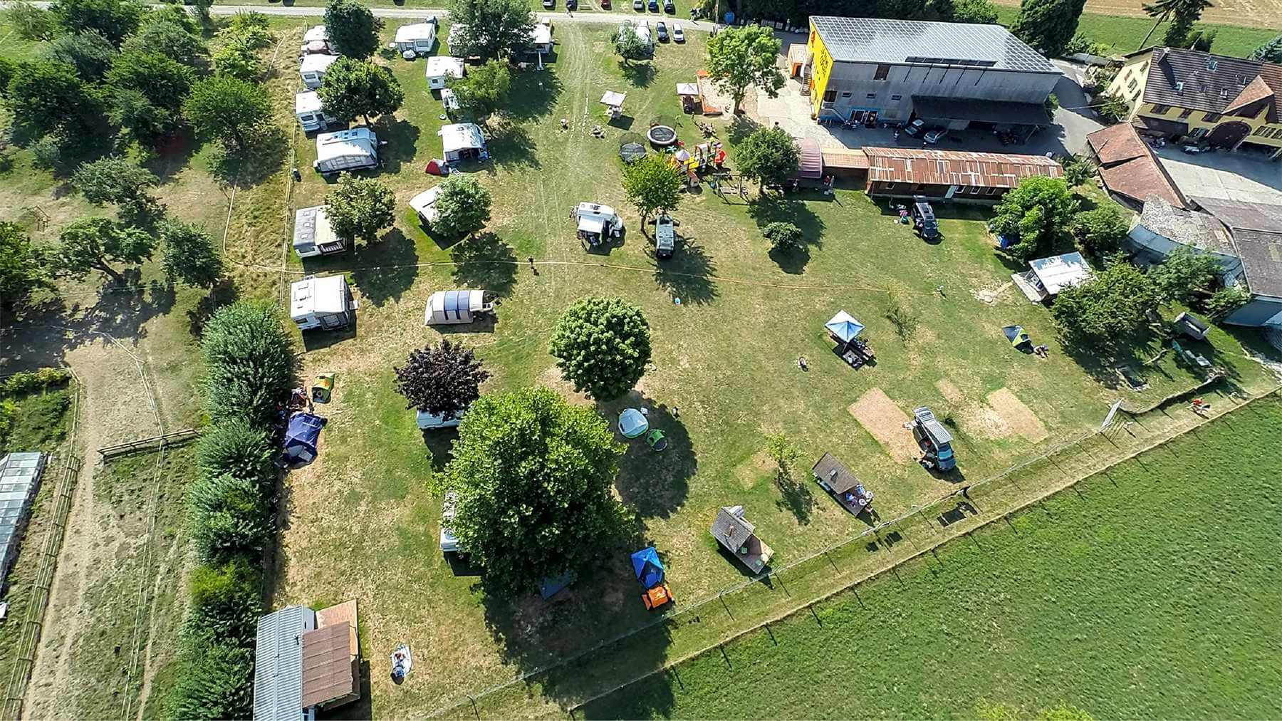 Standplatz Wohnwagen / Wohnmobil