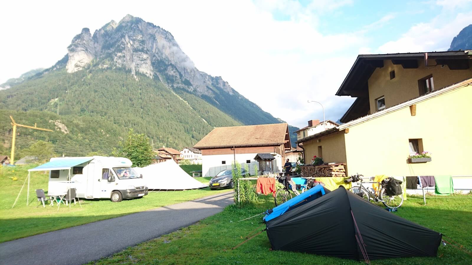 Standplatz Wohnwagen / Wohnmobil