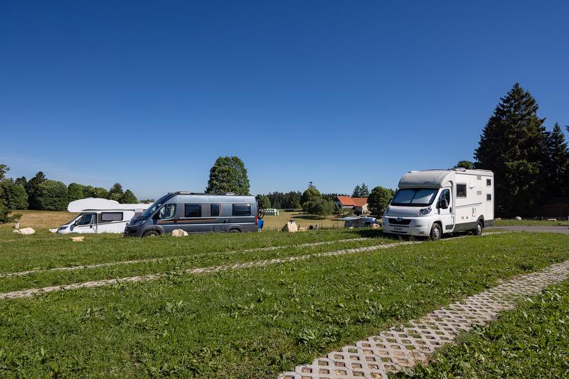 Standplatz Wohnwagen / Wohnmobil