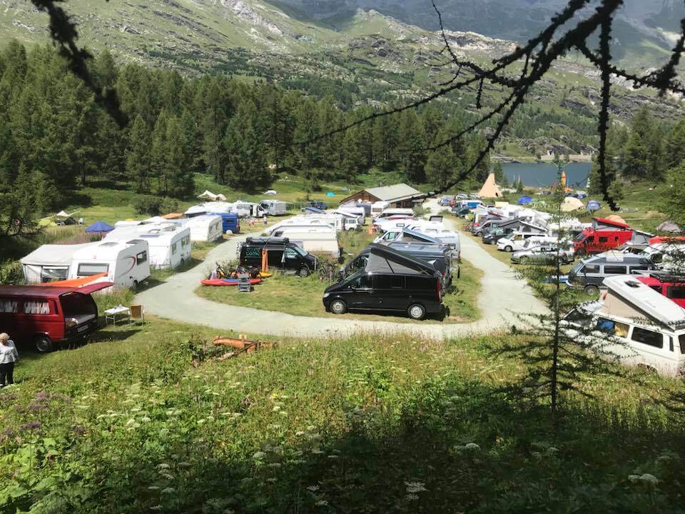 Zelt/ Caravan/ Bus mittel
