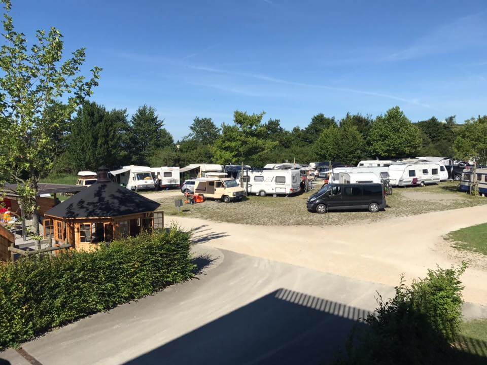 Deluxe-Platz