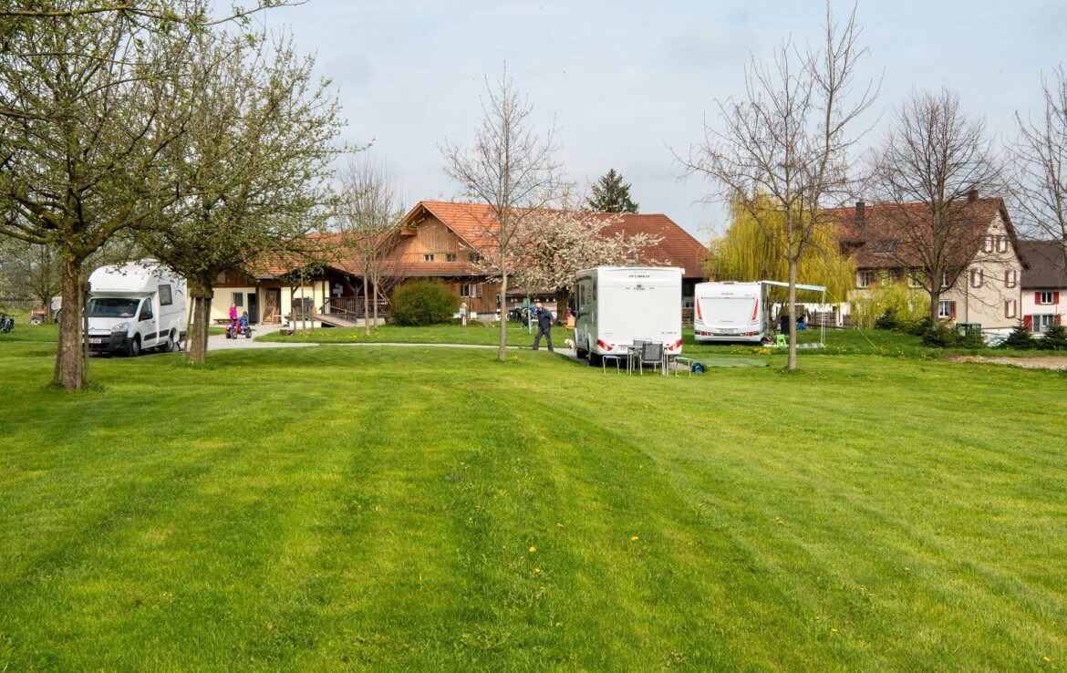 Standplatz Wohnwagen gross