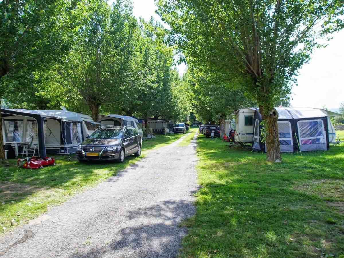 Standplatz Wohnwagen / Wohnmobil