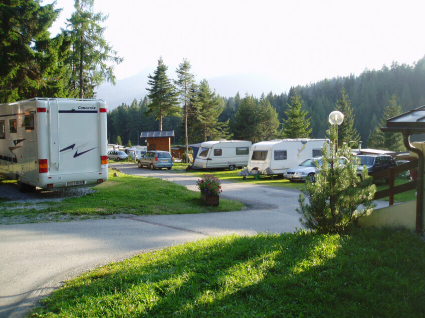 Standplatz Standard Wohnwagen / Camper